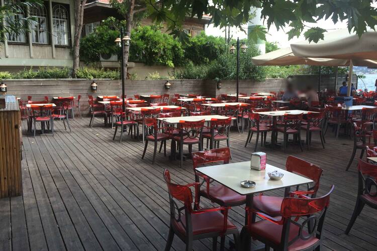 Iskele Cay Bahcesi Istinye Merkez Istanbul